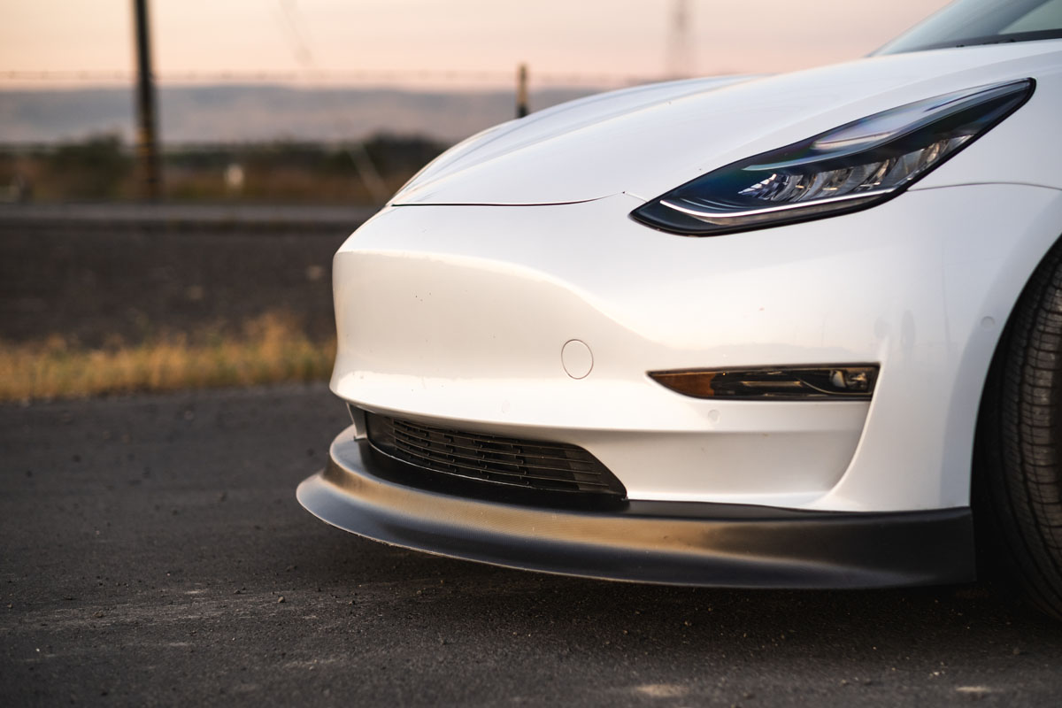 Tesla Model 3 spoiler - Tesla aftermarket parts - Maier EV